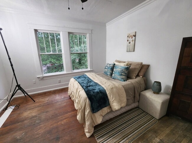 Photo - 159 Lister St