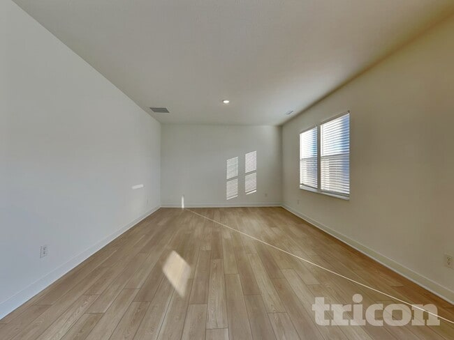 Photo - 11831 Moorfield Ln