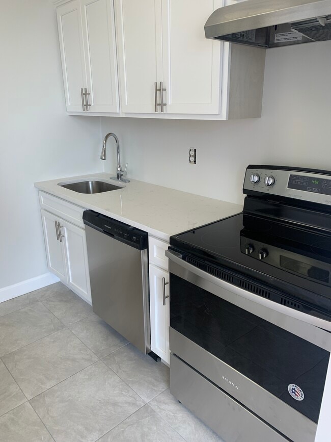 Photo - 111 Mulberry St Unit 8b