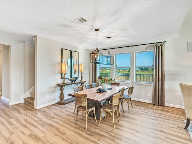 Photo - 11 Shumard Oak Dr
