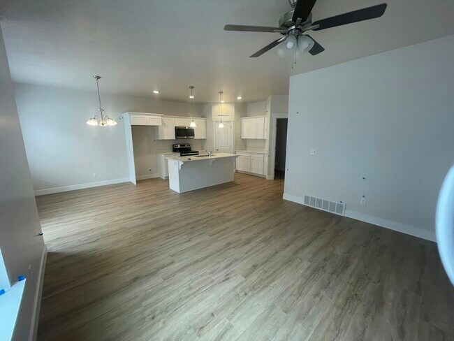 4163 W 2060 N