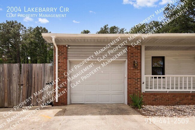 2004 Lakebarry Dr