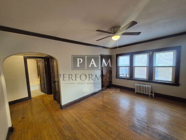 Photo - 3835 N Humboldt Blvd Unit 3