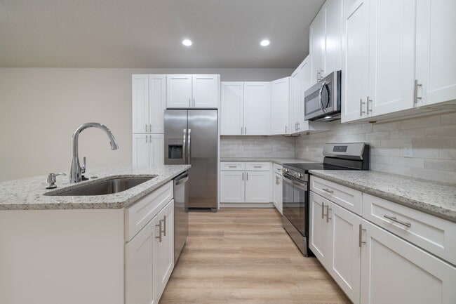 Photo - Brand new duplex for rent ! Unit A