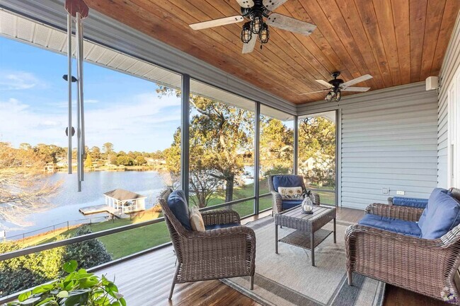 Building Photo - 154 Mossland Dr Rental