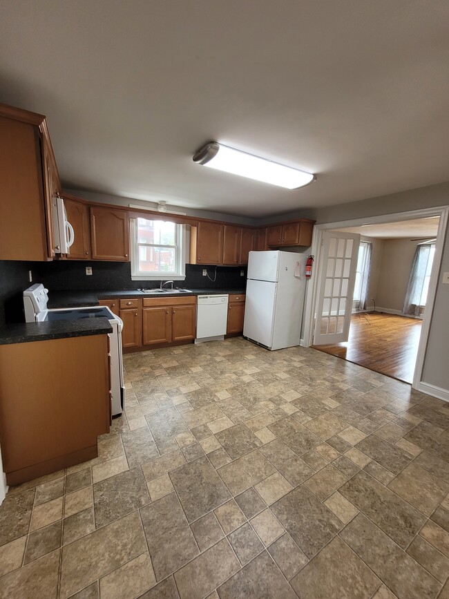 Photo - 104 S Main St Unit 1