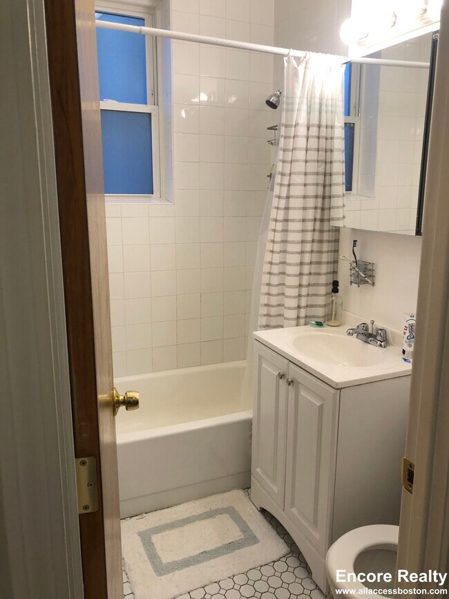 Photo - 39 Austin St Unit 104