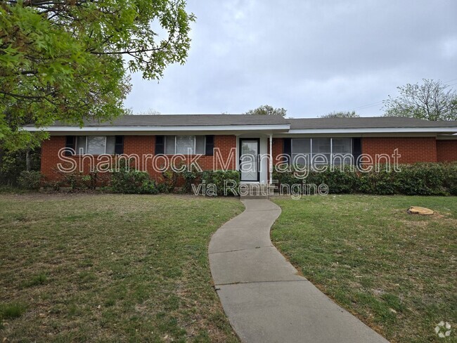 Building Photo - 301 Fairway Rd Rental