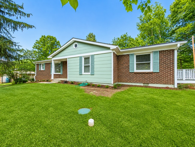 Photo - Renovated Candler Rental!
