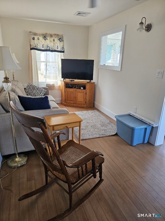 Photo - 185 Shore Rd