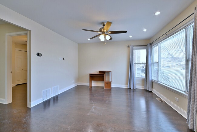 Photo - 7103 W Devon Ave