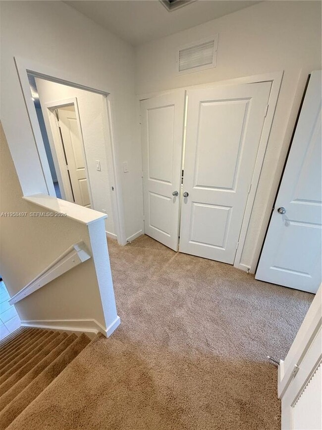 Photo - 323 NE 16th St