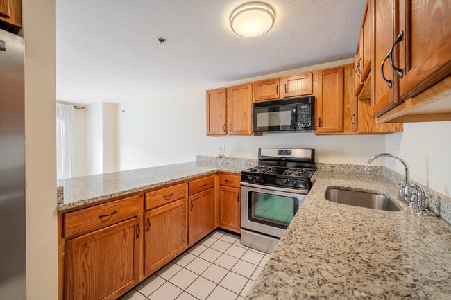 360 Littleton Rd