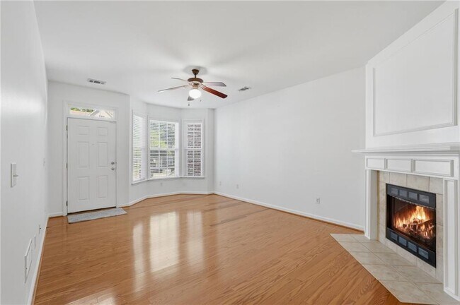 Photo - 368 Grayson Way