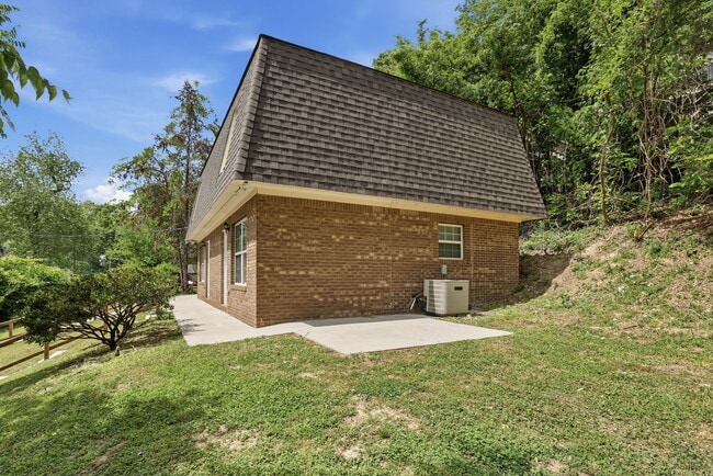 Photo - 740-742 Marley Way