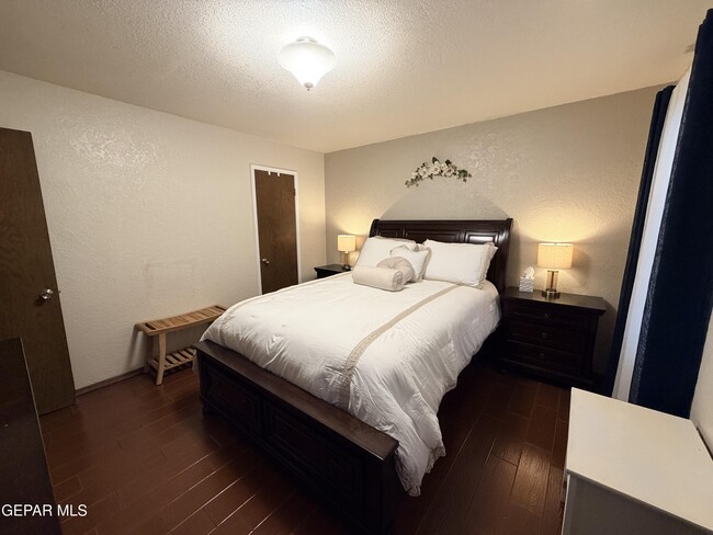 Photo - 6201 Escondido Dr Unit 17E
