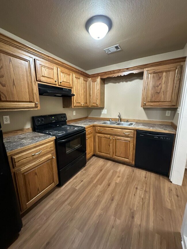 Photo - Dan Owens Properties Unidad 311