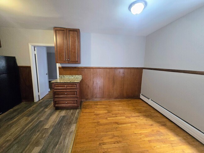 Photo - 419 Front St Unit 3