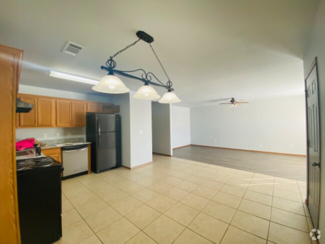 Building Photo - 407 E Marietta Ct Rental