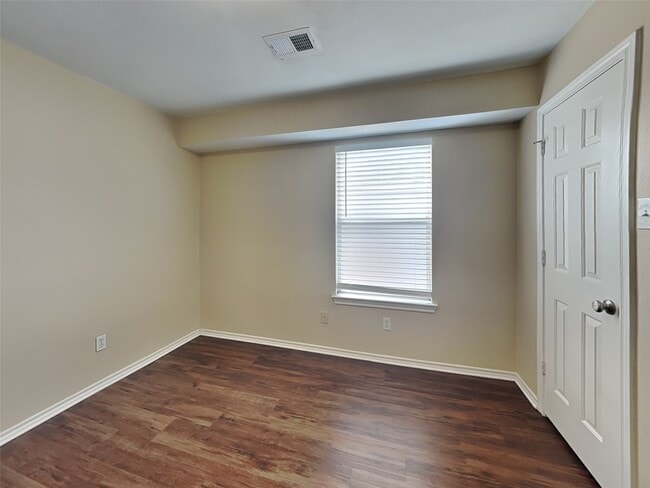 Photo - 16650 Beckland Ln