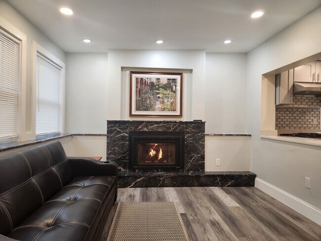 Photo - 150 Centre St Unit 1