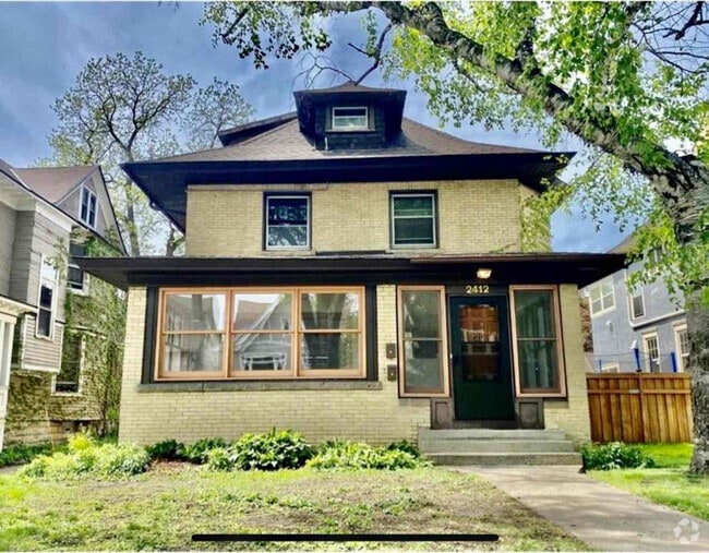 Building Photo - 2412 Girard Ave S Rental