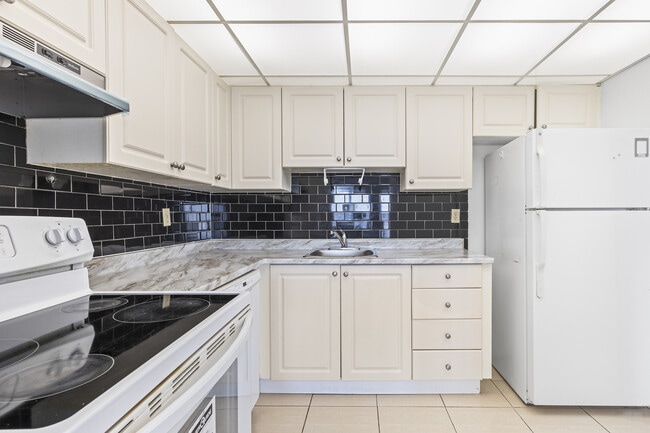 Photo - 115 Hillcrest Ave