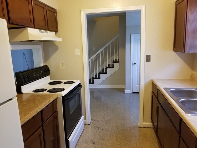 Photo - 3 Bedroom 2 Bath Town-home