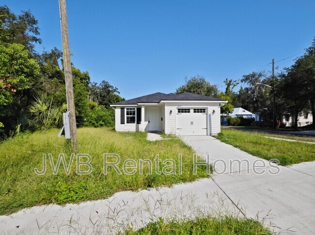 Photo - 3838 Perry St