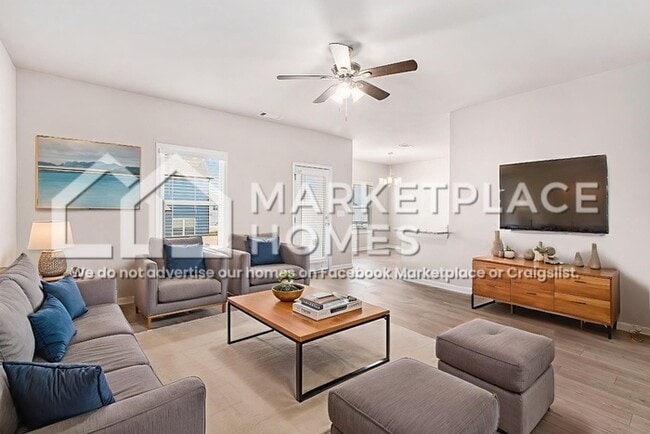 Photo - 217 W L Miller Dr