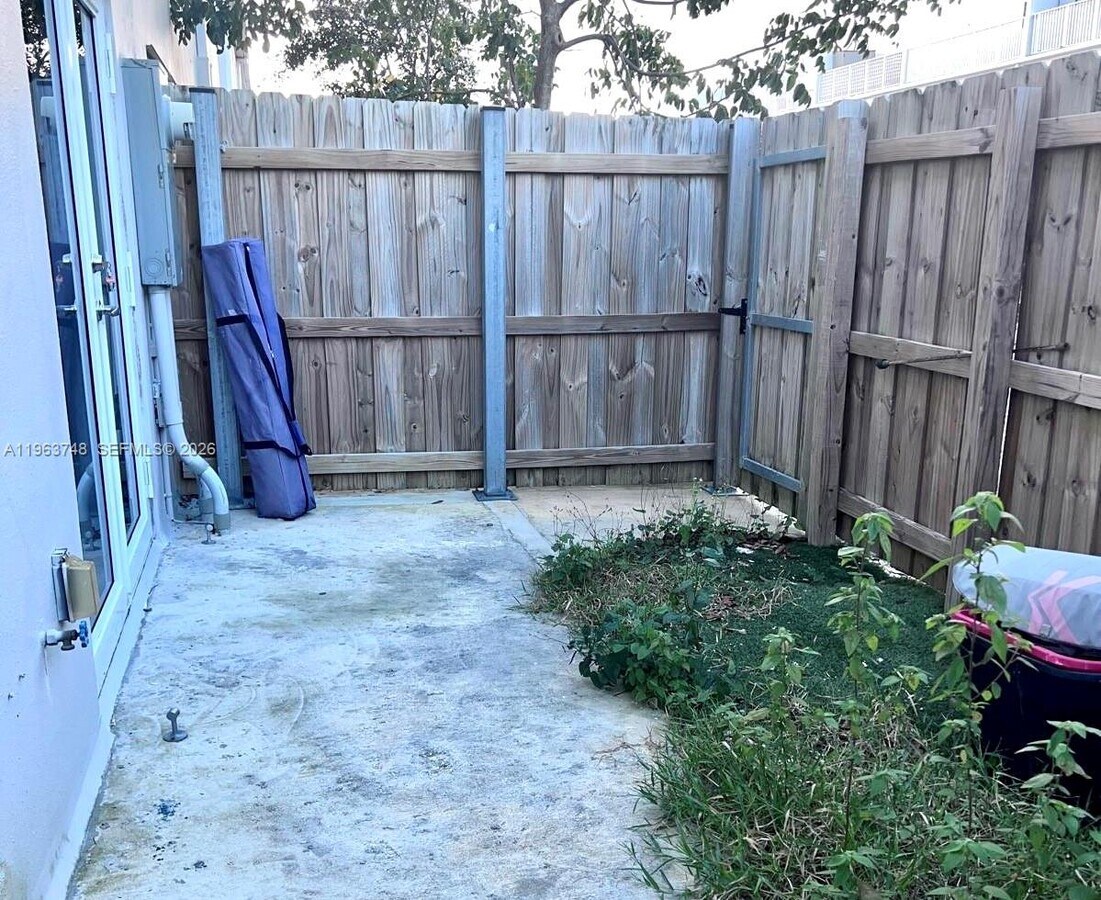 Photo - 14443 SW 260th St