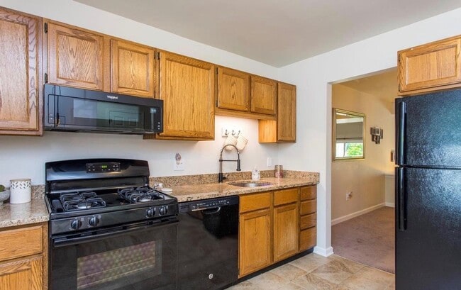 Photo - Beautiful updated 3-bedroom 1.5 bath townh...