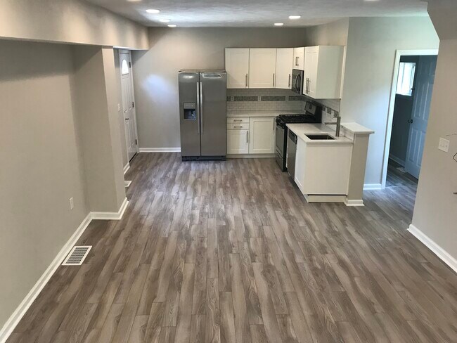 Photo - 702 Seavey Rd, Front