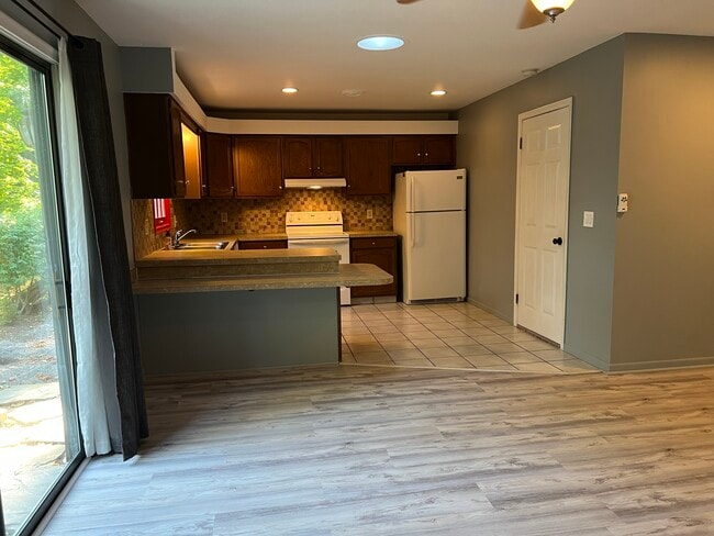 Photo - 9019 Saddle Horn Dr