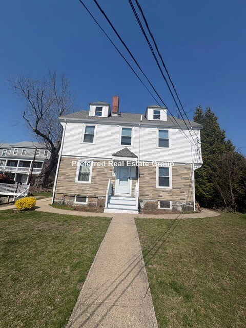 Building Photo - 5 Oakland St