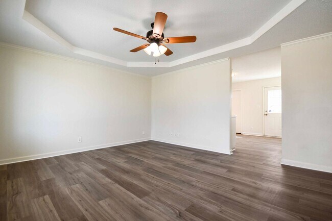 Photo - Pet Friendly Three Bedroom!