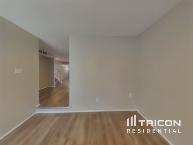 Photo - 5127 N Hunters Ct