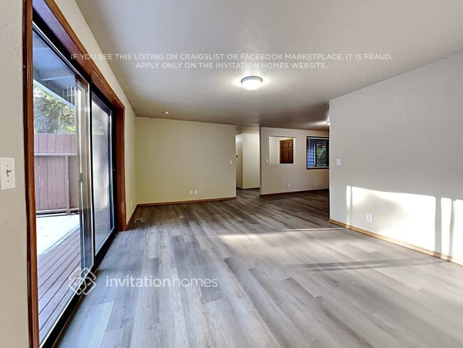 Photo - 19401 78th St E