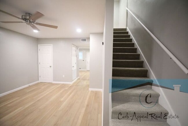 Fully renovated 2 bed 2 bath townhouse
