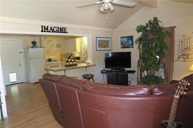 Photo - 1310 Pine St