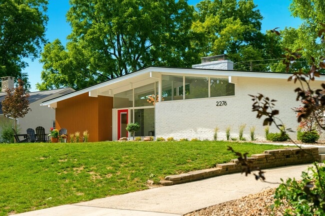 Photo - 2276 Johnston Rd