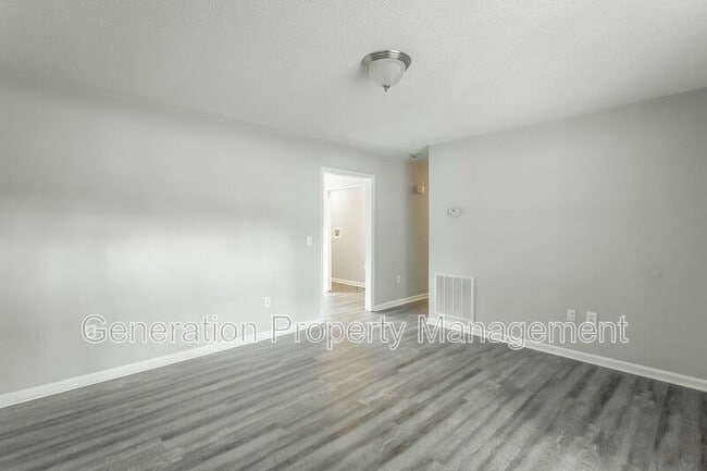 Photo - 1534 N Joiner Rd