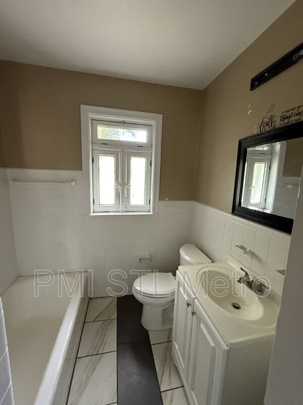 Photo - 2134 Rosebud Ave
