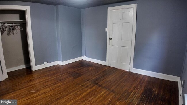 Photo - 228 N Locust St