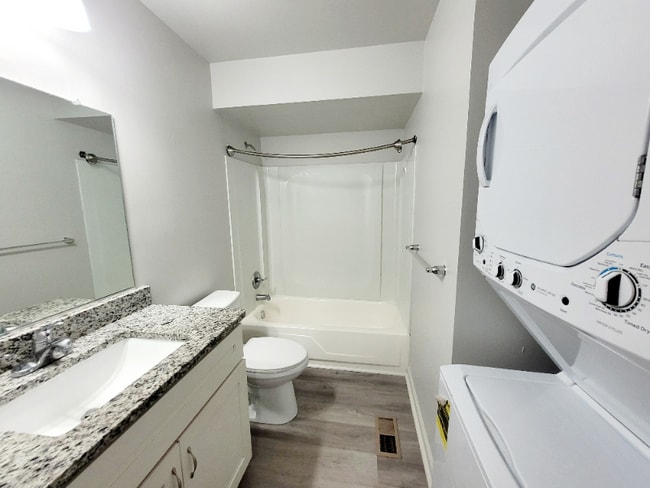 Photo - 12 Bainbridge Ave