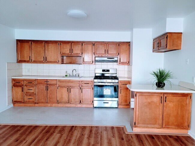 Photo - 219 Roosevelt St