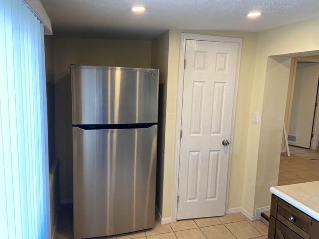 Photo - 2221 Gold Ave Unit A