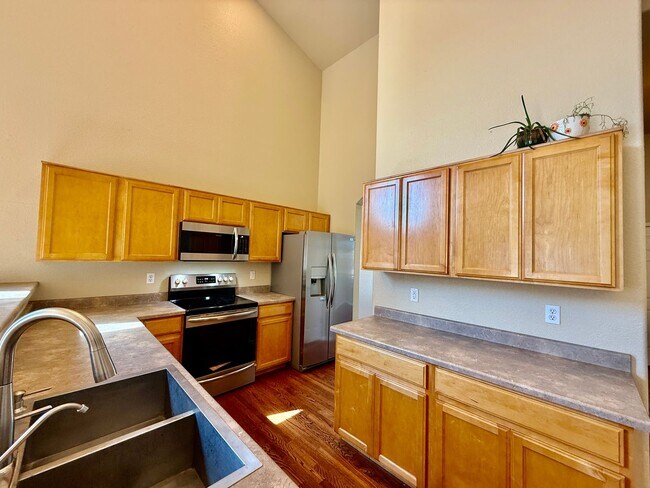 Photo - Spacious 4-Bedroom Home with Main level Li...