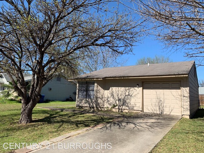 Photo - 3 br, 1 bath House - 4843 Corian Oak Dr.