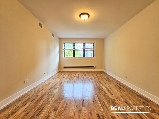 Photo - 555 W Arlington Pl Unidad 1 bed Rental